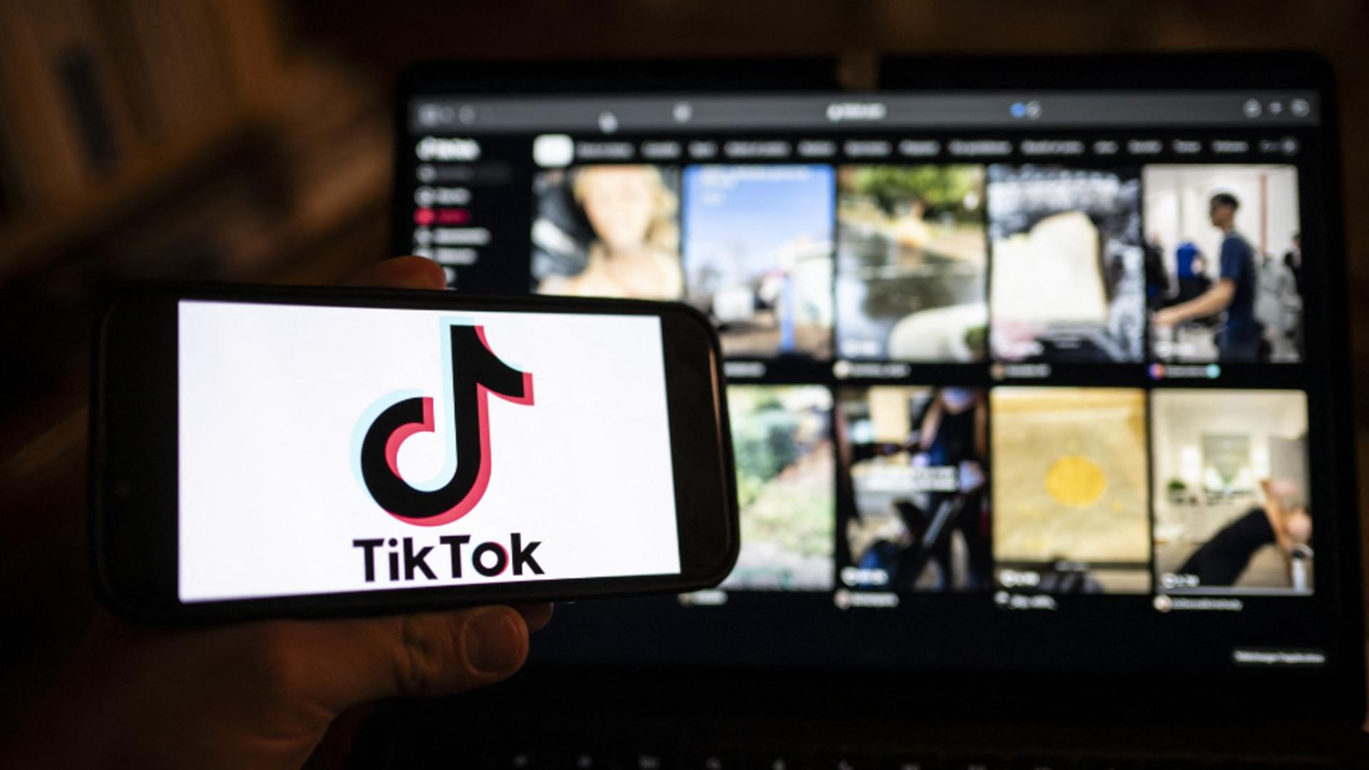 TikTok își repornește aplicația în SUA și îi mulțumește lui Trump