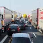 Direcţia Regională Vamală Iaşi a descoperit bunuri în valoare de 910.000 lei într-un camion care venea din Grecia şi se îndrepta către Ucraina