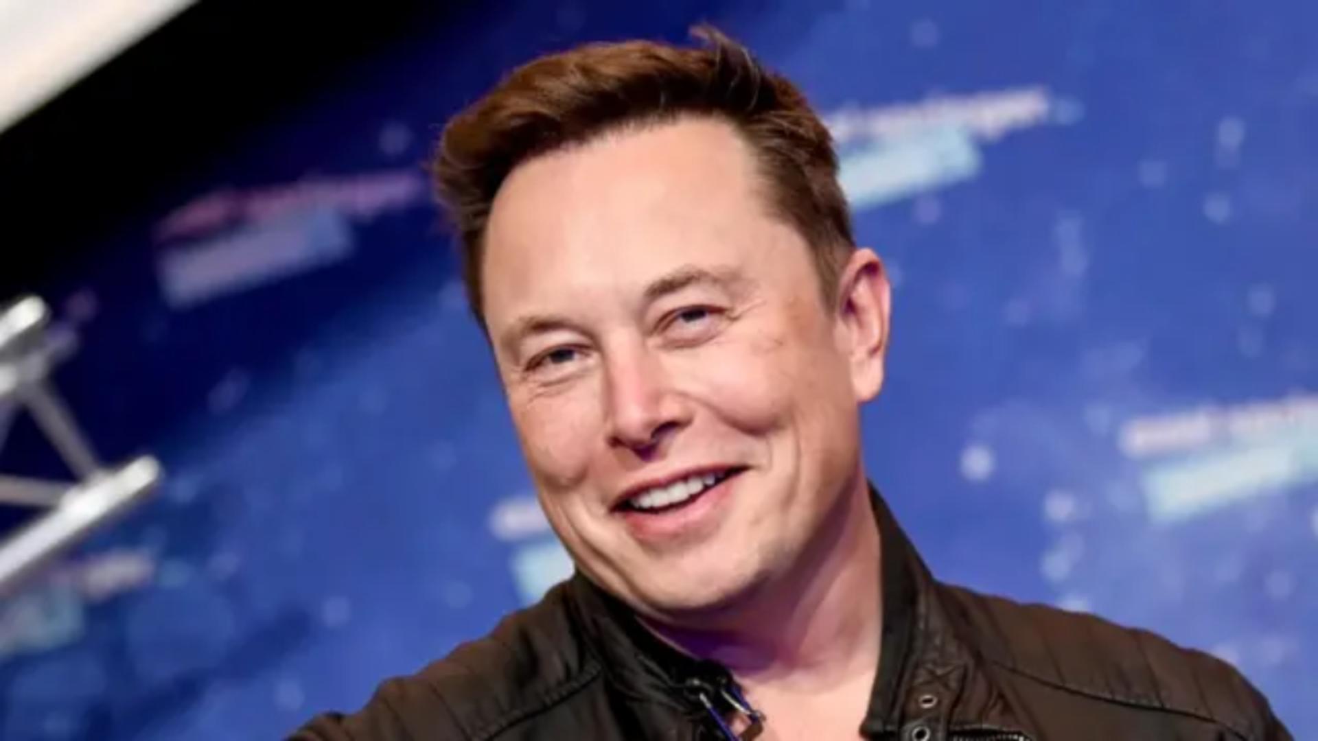 Elon Musk, mesaj de susținere pentru Călin Georgescu, după ce a fost săltat în trafic: ”Tocmai au arestat persoana care a câștigat cele mai multe voturi la alegerile prezidențiale din România. Asta e o mare mizerie”