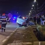 Accident pe un drum din Vaslui. Șase persoane au fost implicate în eveniment, patru au ajuns la spital VIDEO