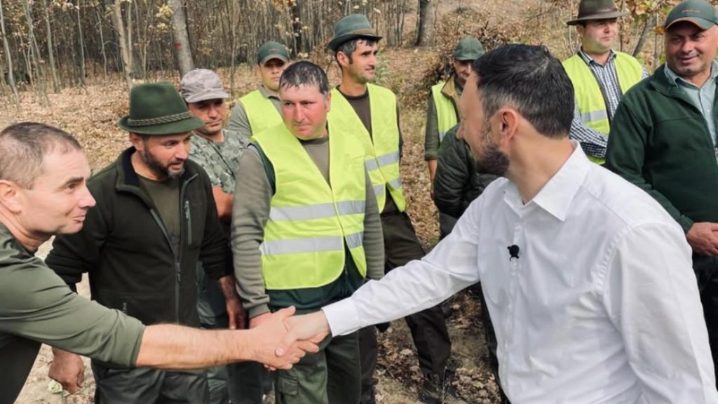 Ministrul Mediului a respins planul de reorganizare a Romsilva. ”Să plece acasă toţi cei care au asistat pasiv la declin. Cer demisia directorilor”