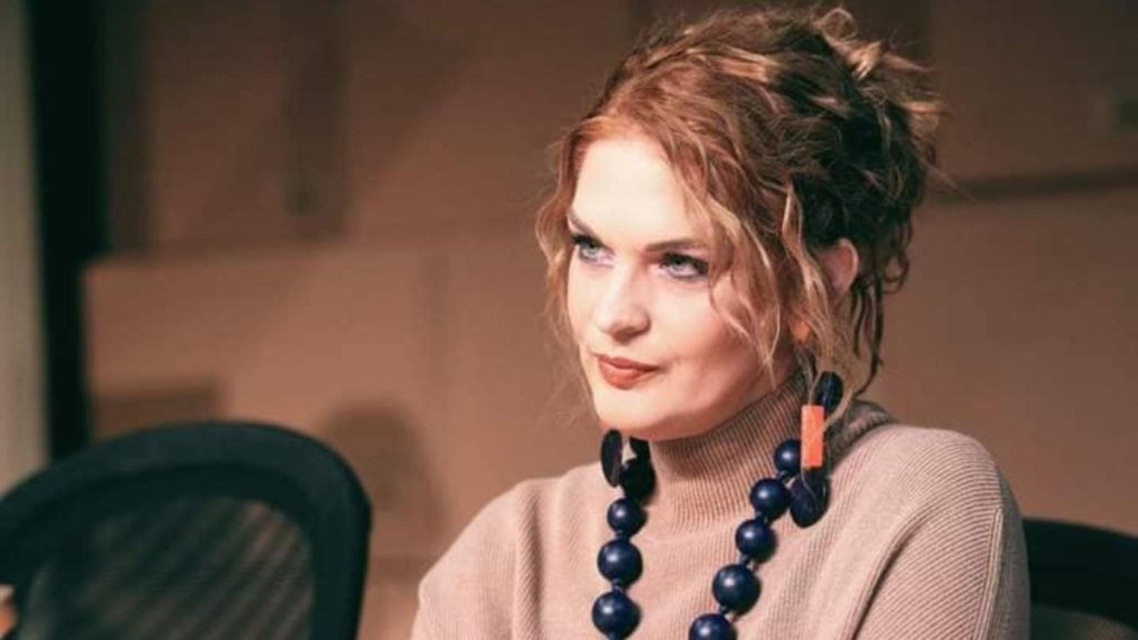 Manuela Hărăbor șterge pe jos Cătălin Predoiu, după ce mai mulți protestatari au fost legitimați de jandarmi: ”Se comportă exact ca un milițian”
