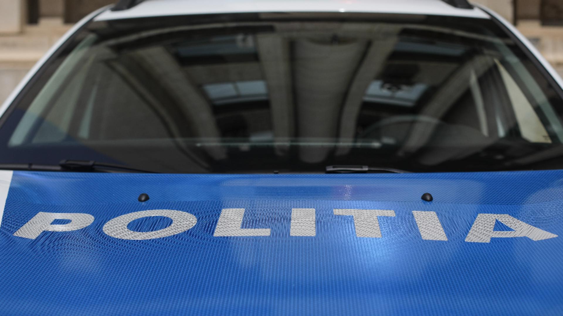 Polițist din Cluj, CONDAMNAT la peste 4 ani de închisoare, după ce a lovit cu bestialitate un șofer băut. Agentul, cercetat în alte două dosare