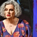 Situație halucinantă la Teatrul Evreiesc de Stat: actorii joacă păziți de jandarmi! Autoritățile, sesizate în urma unor amenințări pe TikTok