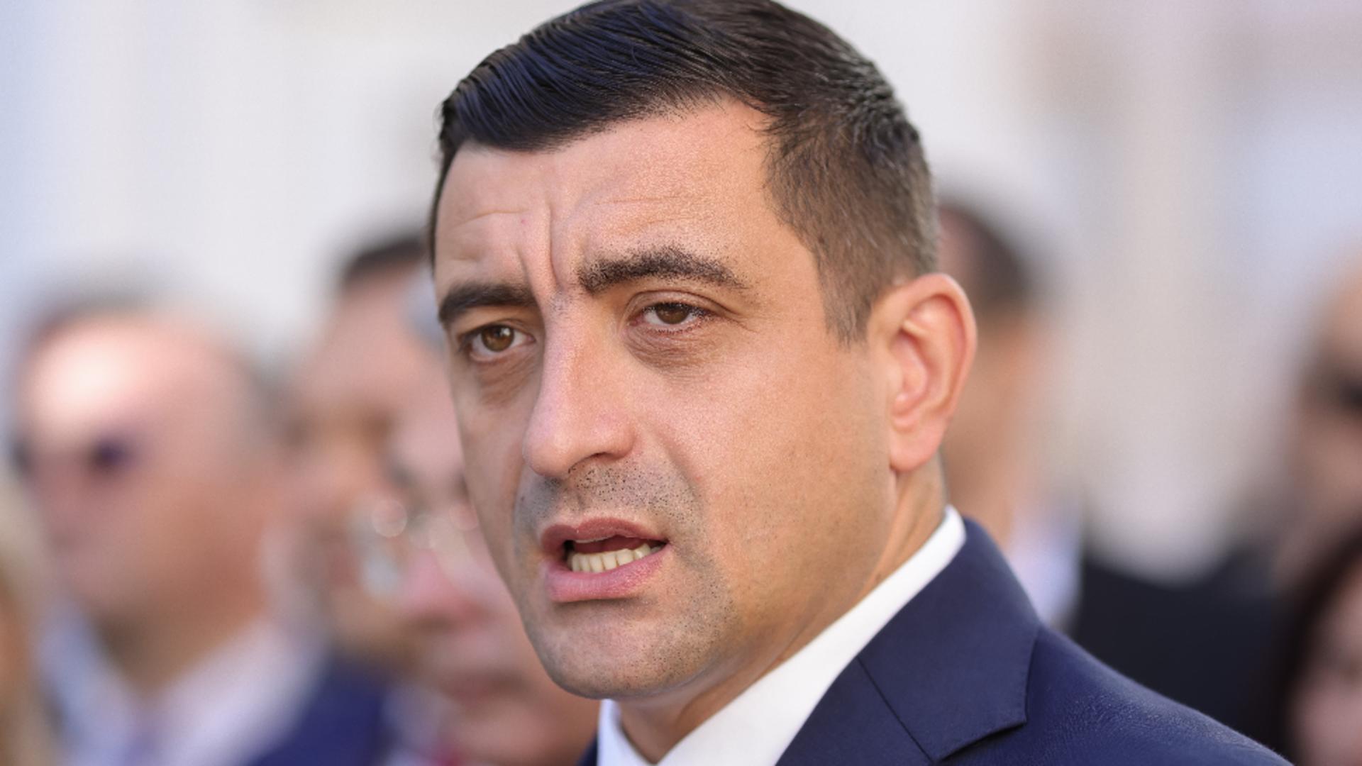 George Simion: „Începutul lunii trebuie să îl găsescă plecat pe Iohannis”. Liderul suveraniștilor nu exclude varianta anticipatelor și a unei moțiuni de cenzură