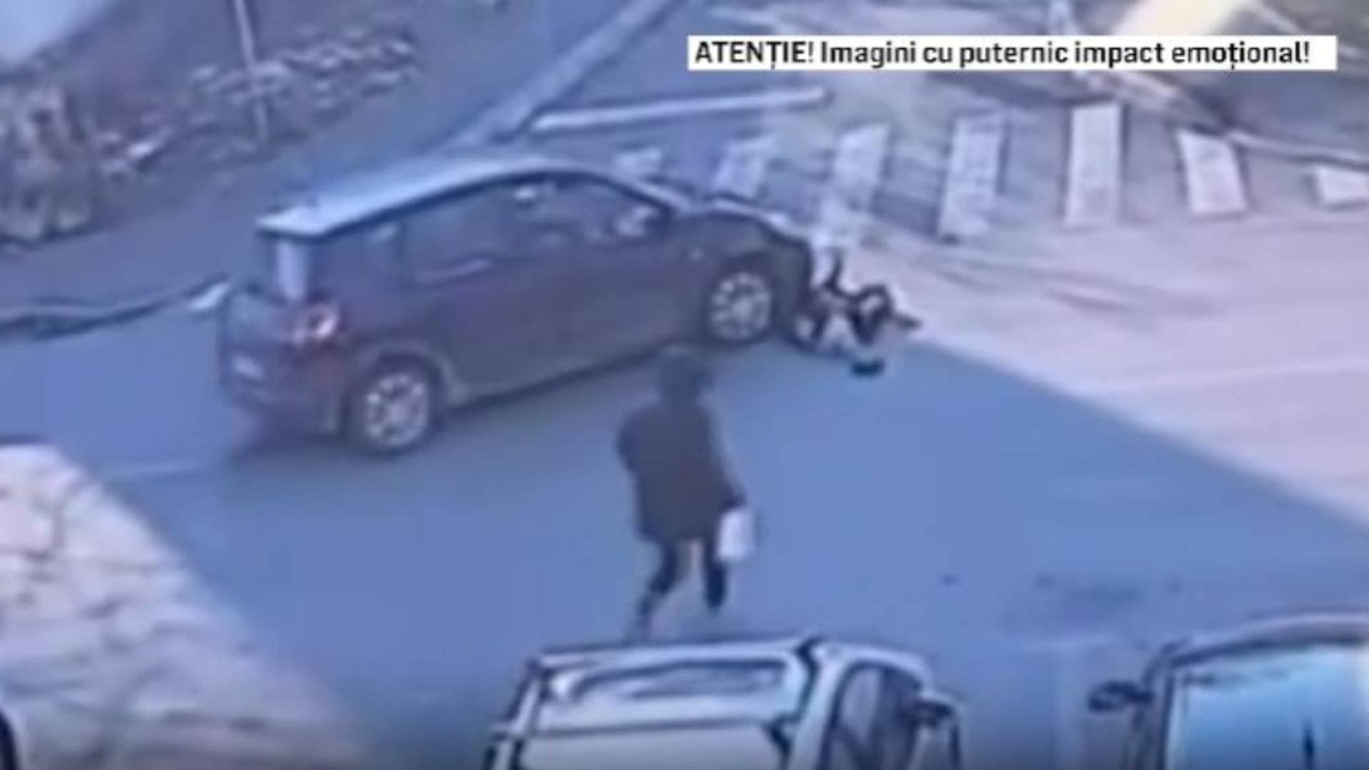 Femeie lovită pe trecerea de pietoni. Șoferul a fugit de la locul accidentului