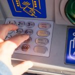 Un bărbat din Maramureș a găsit 7.200 de euro într-un bancomat și a plecat cu banii. IREAL ce a pățit după