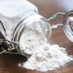 Trucuri de frumusețe cu bicarbonat de sodiu. Are întrebuințări la care nici nu te gândeai. Trebuie să fie NELIPSIT din casa ta