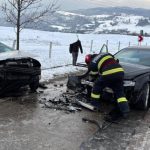 Accident la ieșirea din Câmpulung. O femeie a ajuns la spital FOTO