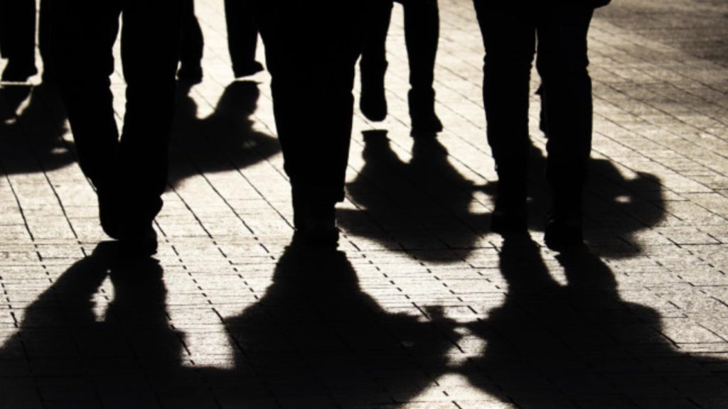 Bătaie între clanurile interlope, în centrul orașului Urziceni. Doi oameni au murit, trei sunt grav răniți. De la ce a pornit totul?