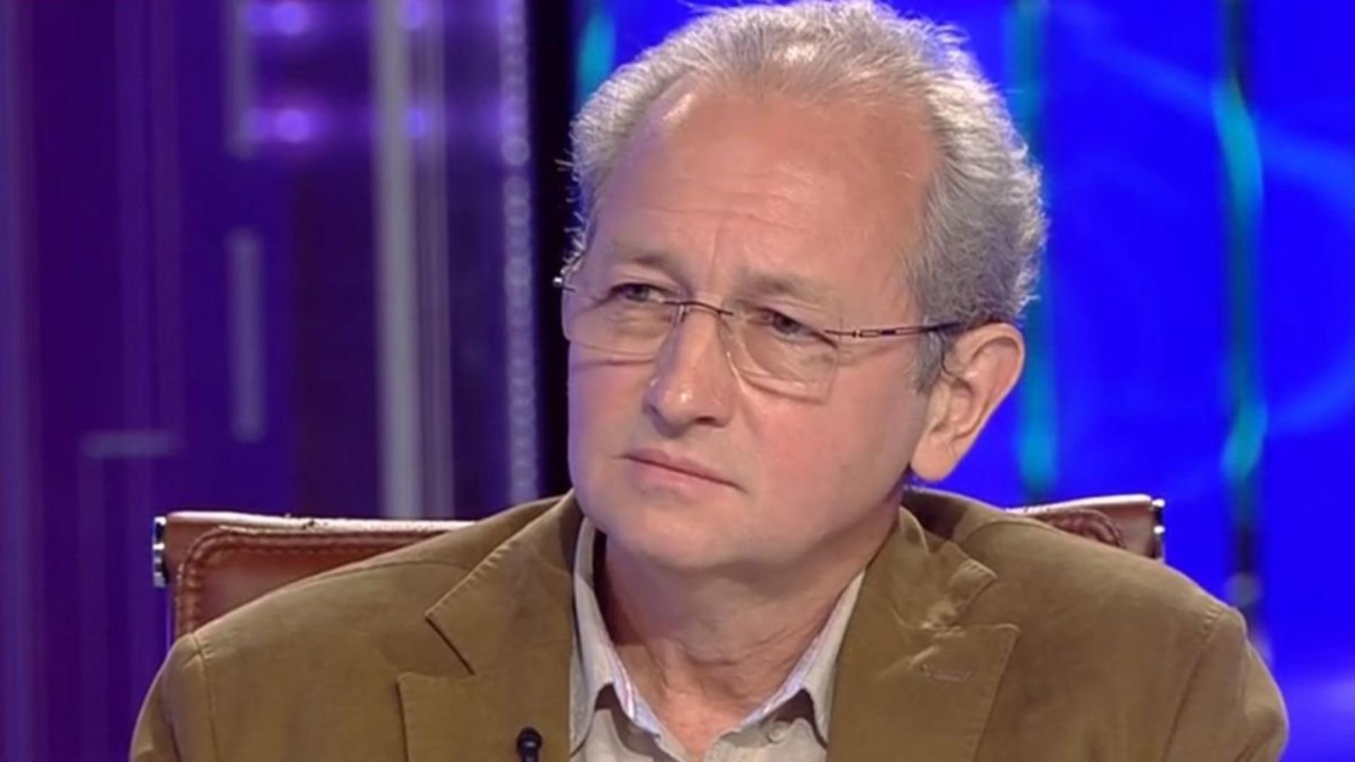 Dan Puric, atac furibund la Iohannis: „Este un garou pe mâna poporului”. Actorul le cere socoteală politicienilor care îi permit să rămână în continuare la Cotroceni