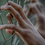 A dat BAC-ul în locul fiului său și a ajuns la închisoare! Situație halucinantă în Târgu Mureș