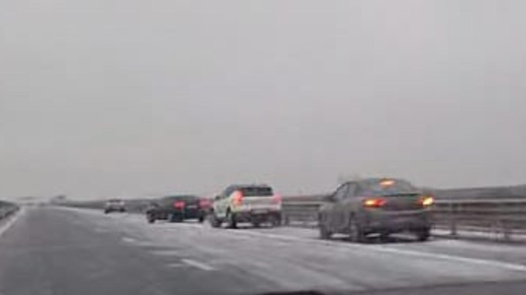 Accident cu 7 autoturisme, pe autostrada A 2, pe sensul Constanţa – Bucureşti. O persoană este rănită – VIDEO