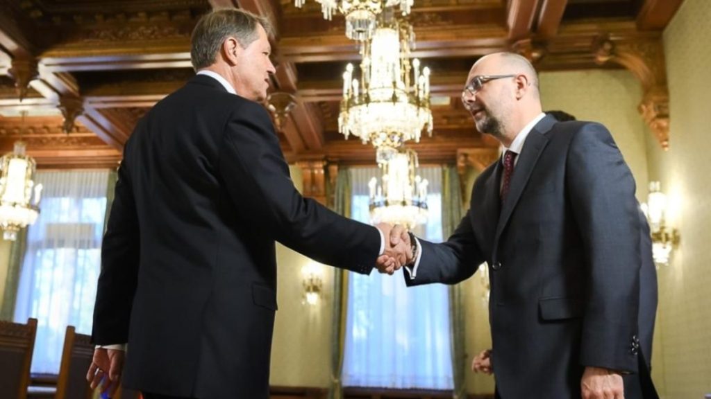 Bombă pe scena politică. Unul dintre liderii Coaliției îi cere demisia lui Klaus Iohannis