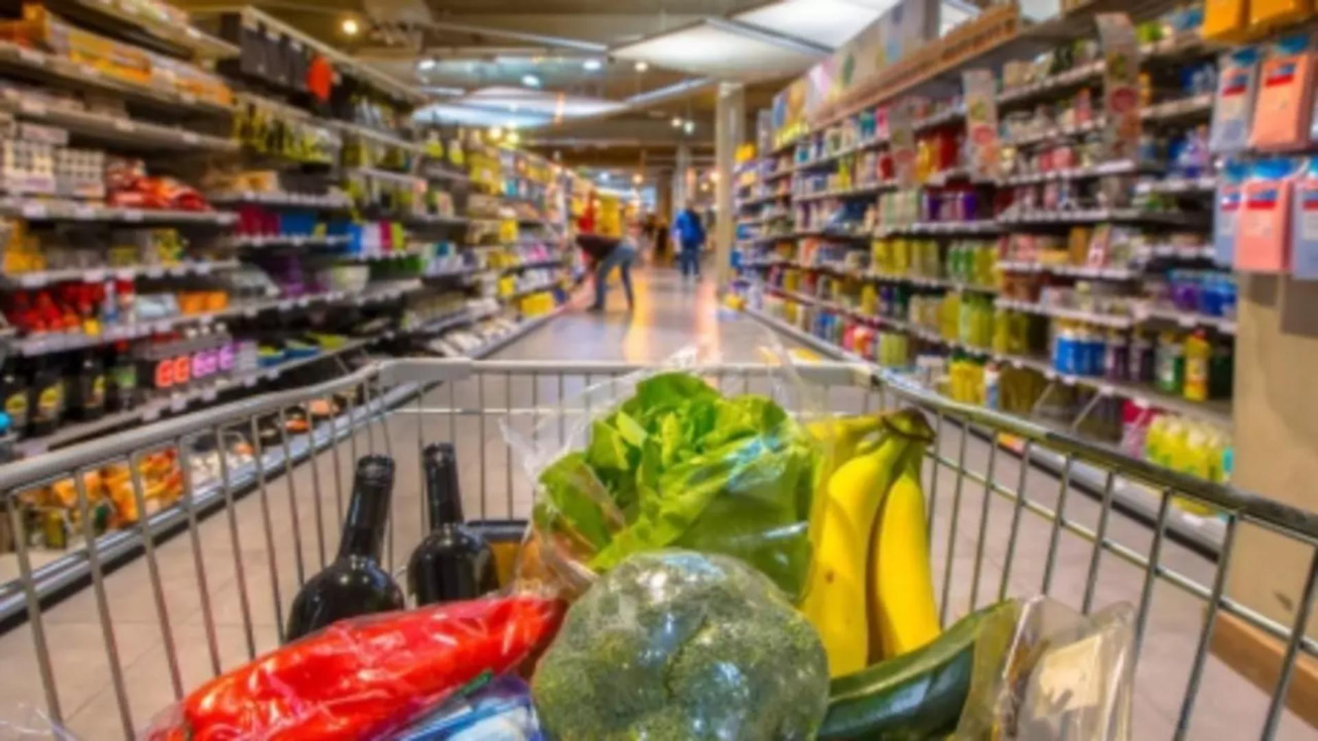 Ce profituri fabuloase au avut supermarketurile din România în anul 2023. Cine e pe primul loc