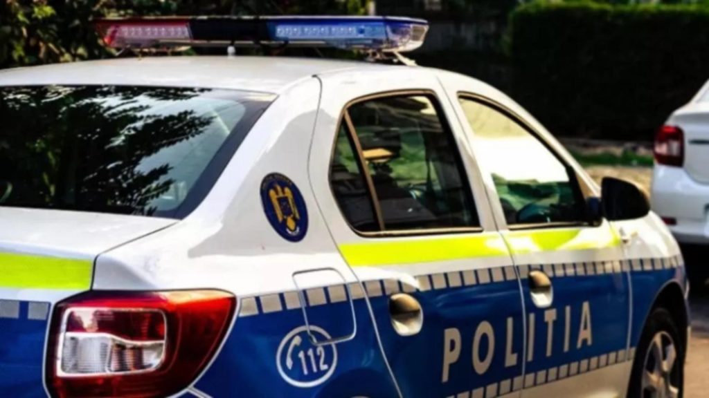 Tineri de 16 și 18 ani, cercetați pentru trafic de droguri de mare risc. Cum au reușit să introducă substanțele interzise în țară