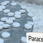 Halucinant: tinerii iau PARACETAMOL până le cedează ficatul! Noua provocare de pe TikTok care-i trimite pe adolescenți direct în spital