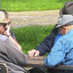 Guvernul ajută pensionarii cu venituri mici. Suma va fi distribuită în două tranșe