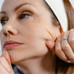 Trucuri și sfaturi prin care ții ridurile la distanță. Secretele care îți  mențin pielea tânără chiar și după 50 de ani. Toate femeile trebuie să urmeze aceste recomandări