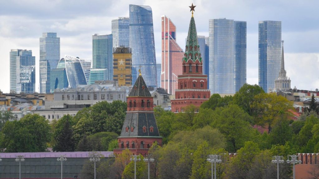 Cel mai scump apartament din Moscova este închiriat cu o sumă URIAȘĂ. În plin război, prețurile au sărit în aer!