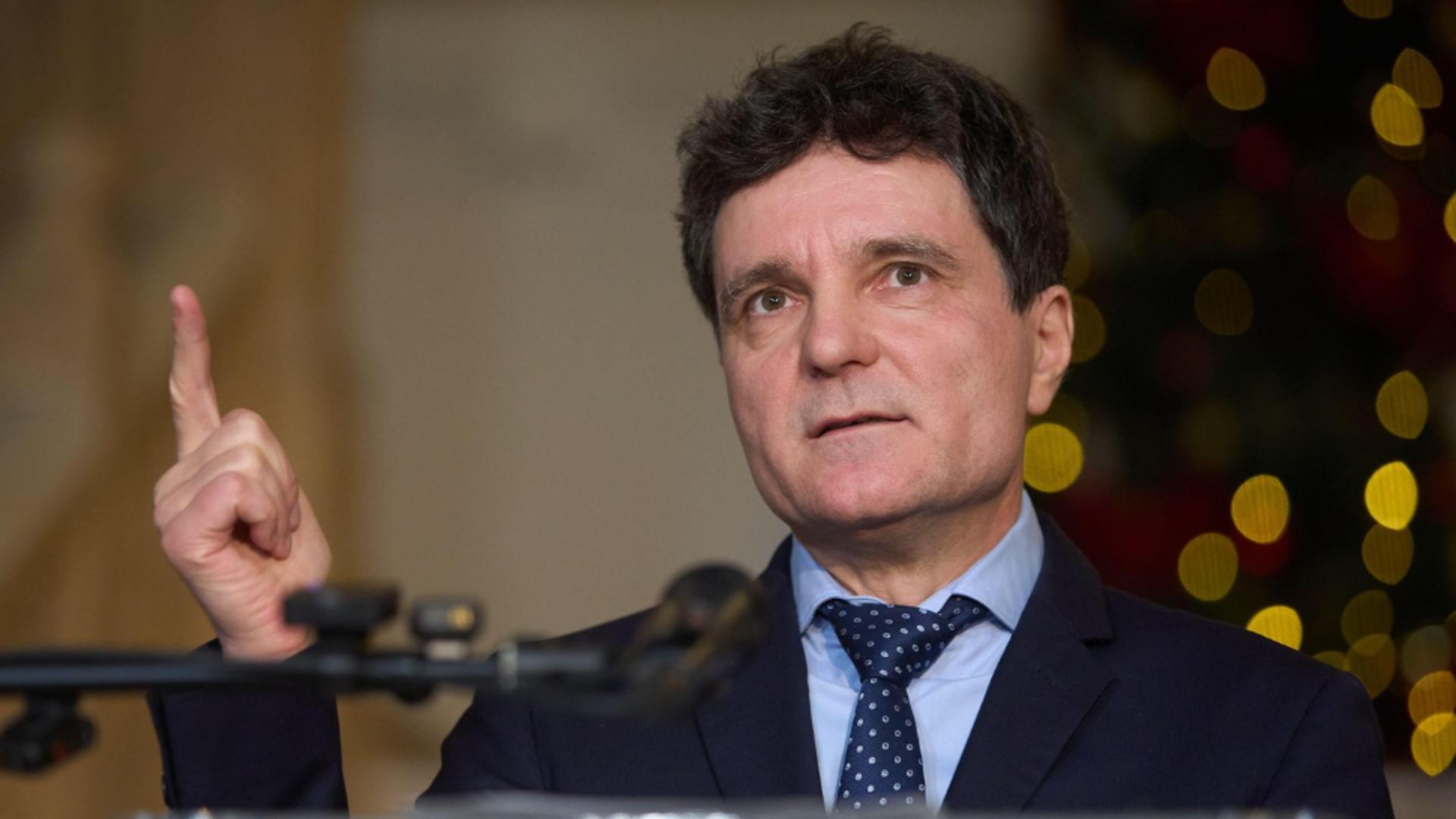 Cum a reacționat Nicușor Dan după ce Elena Lasconi l-a comparat cu Călin Georgescu?
