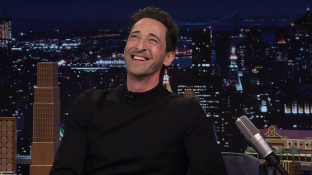 Nas de Oscar. Adrien Brody a povestit cum un make-up artist a vrut să-i desprindă nasul proeminent, crezând că este fals – VIDEO