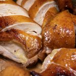 Cum trebuie să gătești corect carnea de pui. Va fi fragedă și suculentă. Secretul pe  care trebuie să-l cunoști