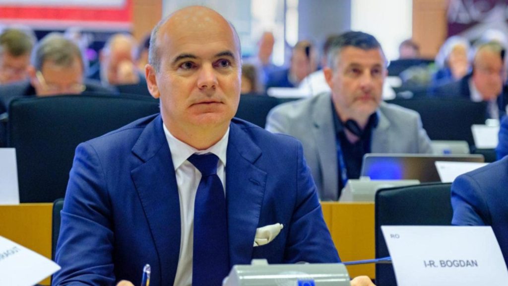 Rareș Bogdan: „Europa pare o distinsă doamnă bătrână, ajunsă într-un scaun cu rotile” | VIDEO