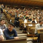 O tânără absolventă spune adevărul despre una dintre cele mai populare facultăți: „Mulți nu știu situația din spate”