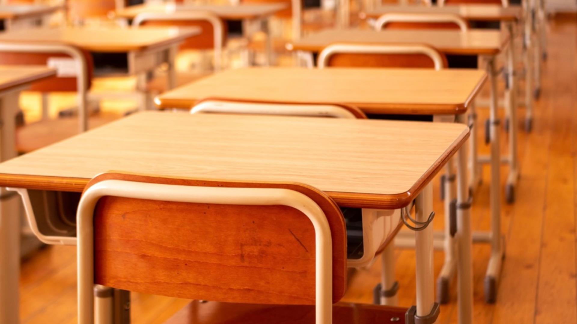 Bogdan Cristescu (Ministerul Educaţiei): După implementarea noilor planuri-cadru, numărul de norme rămâne constant sau chiar creşte