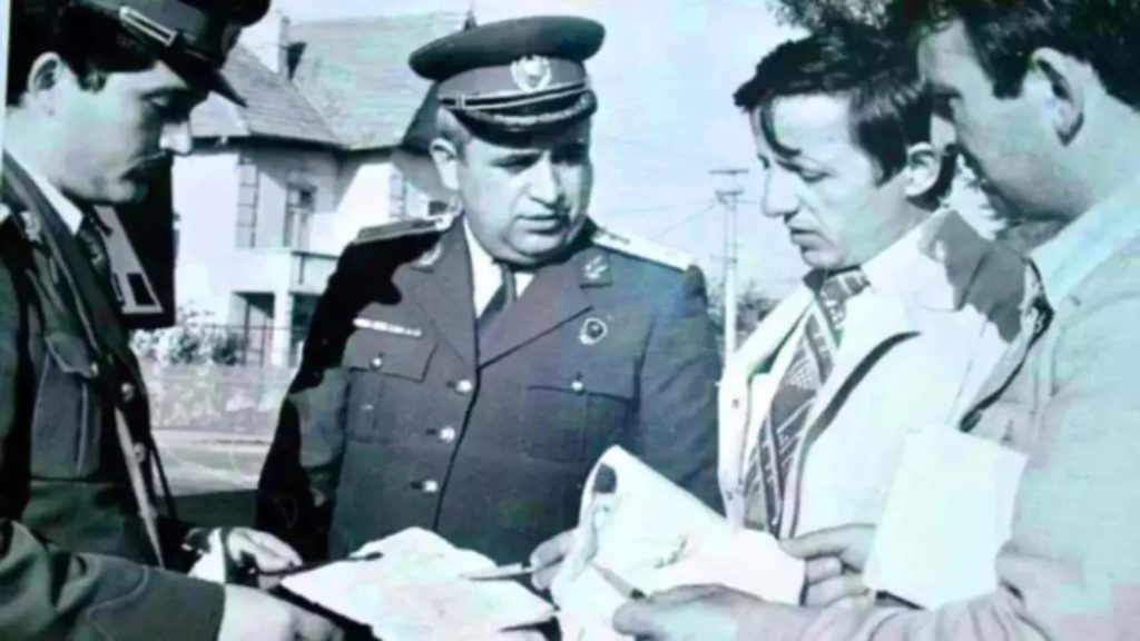 Val de ironii la anunțul de cumpărare a unui chipiu de MILIȚIAN, scos la vânzare în Olanda – FOTO