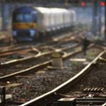 Incident ireal pe calea ferată: un tren Brașov–București a greșit drumul și a luat-o spre Buzău