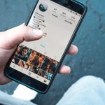 O femeie s-a ales cu arsuri de gradul I și II pe corp, după  ce i-a explodat telefonul mobil în buzunar