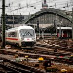 Momente de panică maximă! Un pensionar a dat foc la tren. A vrut să-și prepare cafeaua la…aragazul de voiaj!