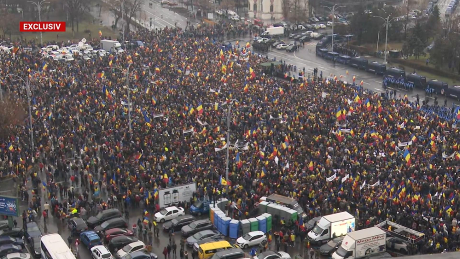 Cel mai mare PROTEST, românii au cerut turul 2 înapoi. Mesaje sfâșietoare: ce le-au transmis protestatarii politicienilor