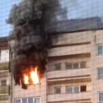 INCENDIU puternic la etajul 9 al unui bloc din Sibiu! 60 de persoane, printre care și copii, au fost evacuate de urgență