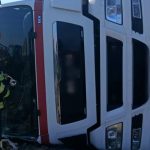 Accident în județul Giurgiu: un autotren s-a răsturnat în afara părții carosabile