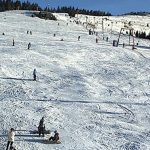 Mai multe pârtii din Poiana Braşov se închid. Acestea au devenit impracticabile din cauza temperaturilor ridicate