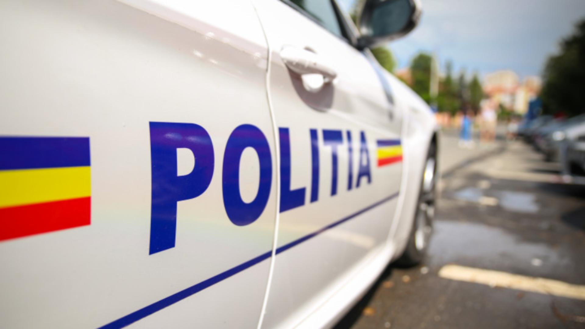 Conflict aplanat de polițiști cu focuri de armă, într-un sat din Vrancea. Un bărbat a fost rănit