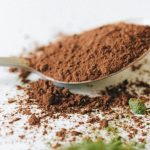 Condimentul pe care toată lumea îl folosește, dar care poate fi contraindicat. În ce situații este TOTAL interzis?