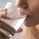 Băutura bogată în colagen care întinerește pielea și fortifică oasele în doar o lună. Conține un ingredient cheie, pe care îl găsești la 2 lei în magazine