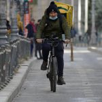 Amendă de 1200 de lei pentru un biciclist. Polițiștii din București l-au sancționat pentru că nu avea claxon