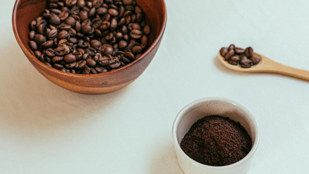 Ce trebuie să faci cu cafeaua pentru a-și păstra aroma. Secrete dezvăluite de barista. Toată lumea ar trebui să facă asta