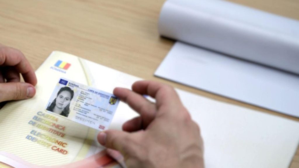 A început eliberarea cărților electronice de identitate. Ce date vor fi înscrise pe documente