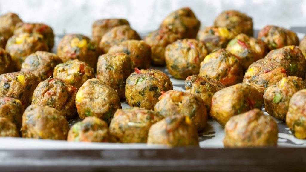 Cele mai gustoase chiftele de post. Cu ce ingredient poți să înlocuiești carnea. Gustul lor te va cuceri instant