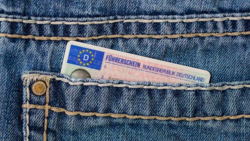 Valabilitatea permiselor de conducere auto ar putea creşte. De când ar urma să se modifice perioada de valabilitate