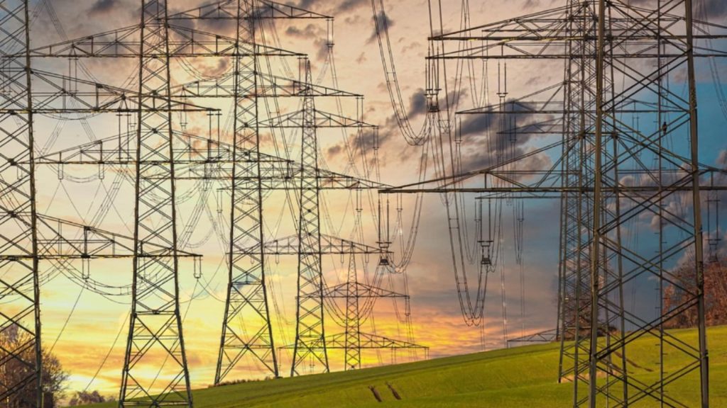 Șefii companiilor de stat, „sacrificați” de Guvern de dragul PNRR. Procedura a început deja în două mari companii din domeniul energetic: ce primesc cei rămași fără job