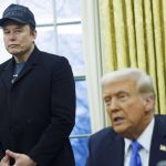 Trump îi alină suferința lui Elon Musk. Președintele SUA își cumpără o maşină Tesla în semn de susţinere