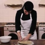 Plăcinta de mere, de post, a maicii Siluana. O rețetă mănăstirească simplă și aromată – VIDEO