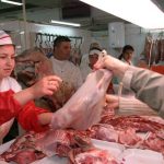 Controale masive în toată țara înainte de Sărbătorile Pascale! ANSVSA, cu ochii pe comercianți în încercarea de a preveni riscurile de toxiinfecție alimentară